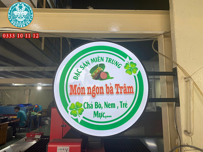 hộp đèn mica hút nổi, biển quảng cáo hút nổi,