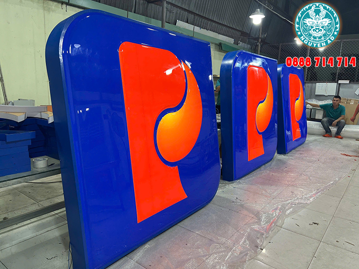 Gia Công Hộp Đèn Petrolimex Số Lượng Lớn Tại Miền Nam – NGUYỄN AD Chuẩn Thương Hiệu, Giá Tận Xưởng