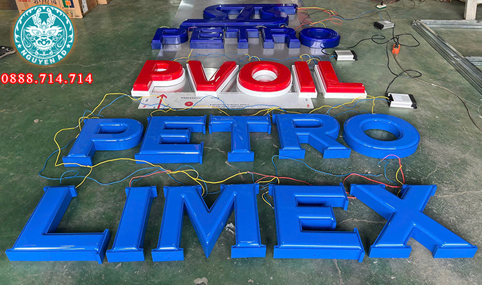 bảng hiệu petrolimex, thi công hộp đèn petrolimex, bảng tên petrolimex,