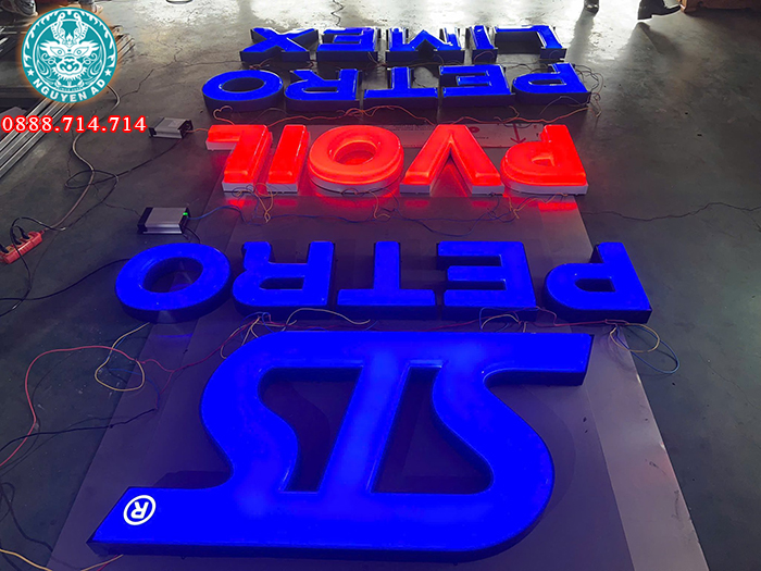 bảng hiệu petrolimex, thi công hộp đèn petrolimex, bảng tên petrolimex,